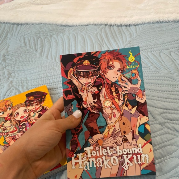 Toilet-bound Hanako-kun Manga Volumes 1-6 English edition - Picture 8 of 8